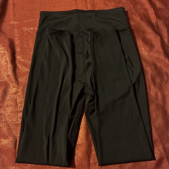 POOF New York Black Athletic Yoga Leggings Pants - Women's M/L - Soft & Stretchy - Picture 3 of 3